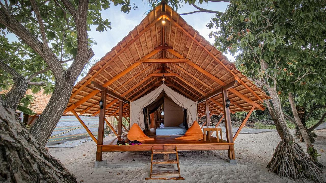 Lihaga Island & Beach Club Serai Exterior photo